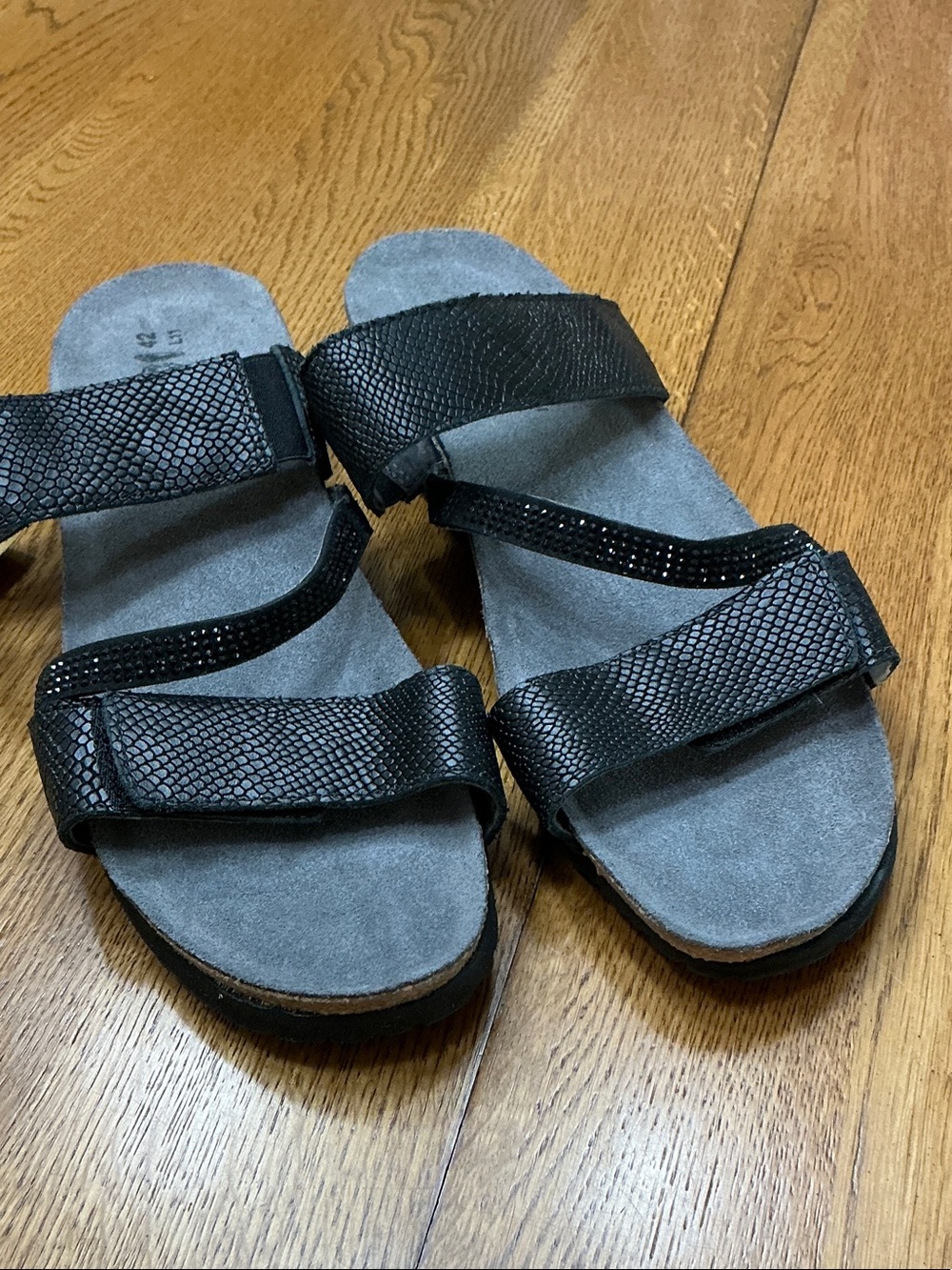 Woman’s Naot black slide sandal with blk jewels. Size 42/11. NWT! Black bottom.